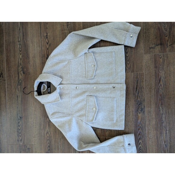 ZARA STUDIO FAUX WOOL METAL BUTTON CROPPED JACKET Biege Size Medium - Picture 4 of 10